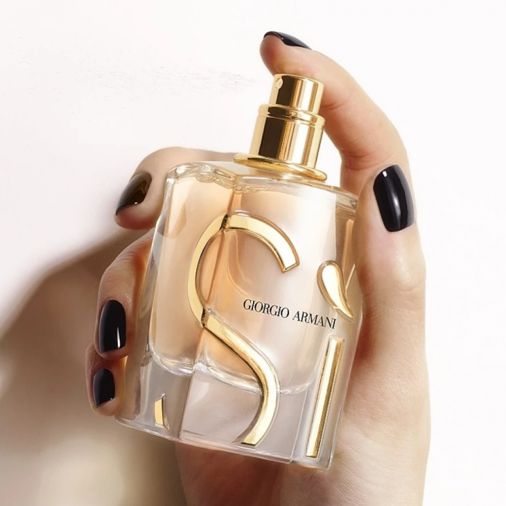 Giorgio Armani Sì Eau de Parfum Femei 100ml