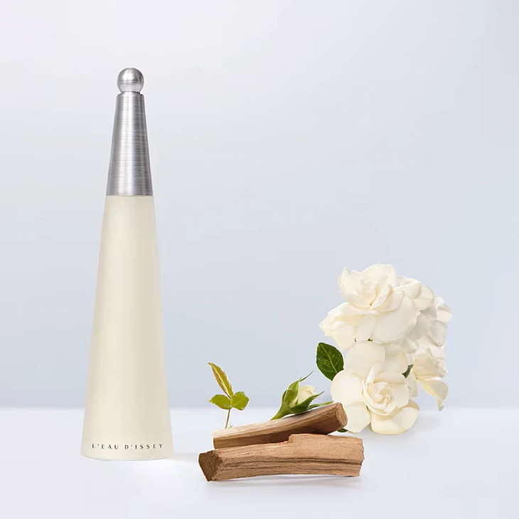 Set Cadou Issey Miyake Le Sel D'Issey Eau de Toilette Bărbați 50ml + Gel de Duș 50ml Parfum